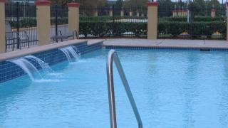 Best Western Plus North Houston Inn & Suites - 9