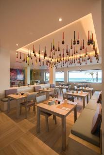 Izla Beach Front Hotel - 2