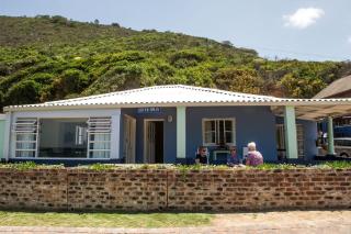 Silver Spray Beach Accommodation - Victoria Bay - 5