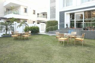 Treebo Premium Eden Residency - Gurgaon - 8