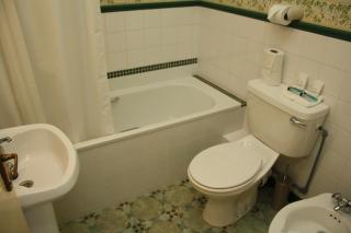 Woodhill House - 5