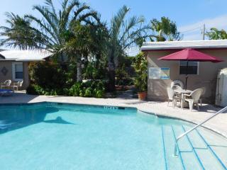 INN LEATHER GUEST HOUSE-GAY MALE ONLY - Fort Lauderdale - 0