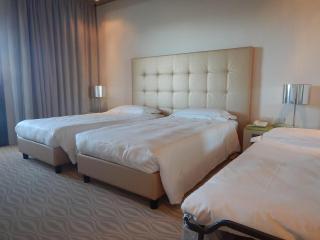 One Hotel & Restaurant - Dalmine - 1