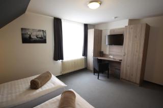 Hotel Restaurant Jägerhof - Braunschweig - 2