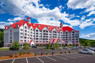 RiverWalk Resort at Loon Mountain - 1