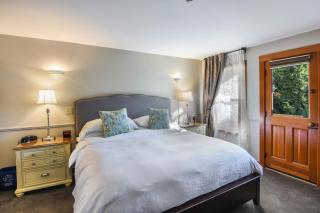 Wild Iris Inn - La Conner - 3