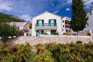 Holiday home Boemus - Bol - 0
