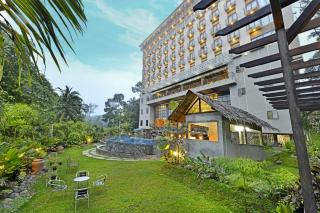 Famvida Hotel Lubuklinggau - 0