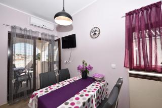 Apartments Lavanda - free parking and grill - Jezera - 6