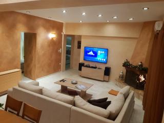 Meni's Home - 4