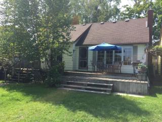 Kawarthas Home/Cottage on Buckhorn Lake - 7