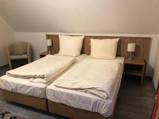 Apartment-Pension Schwalbennest - Herzogenaurach - 5