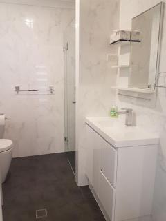 Edwin Place Apartment - Glenwood - 6