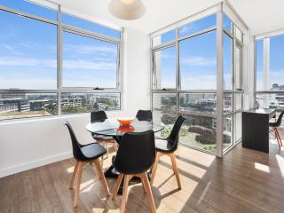 As the Sun Sets - Modern and Spacious 2BR Zetland Apartment Facing the Setting Sun - Sydney - 9