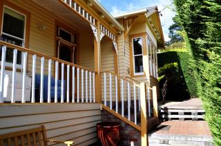 Belton Apartments-Hedge Cottage - Hobart - 6