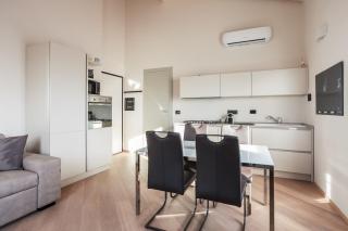 Sant'Orsola Suites Apartments - 8