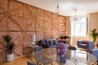 Alfama Baixa Spacious And Bright Apartment Blends the Historic and the Contemporary 2 Bedrs & 2 Bathrs AC 18th Century Building - Lisboa - 2
