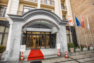 Gold Tbilisi Hotel - Tbilisi - 8