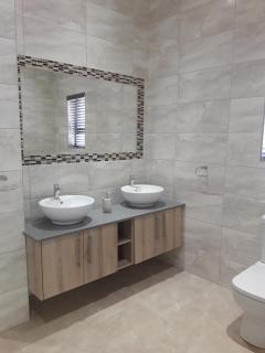 Cottage@Somerset - Somerset West - 1
