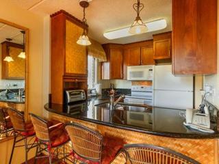 HEART of WAIKIKI,1BDRM,FREE PARKING, WIFI,NO RESORT FEES,YOUTUBE,NETFLIX ! - Honolulu - 7