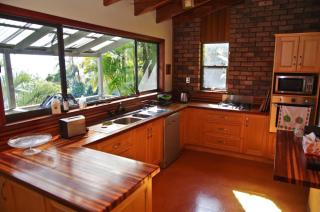 LaMaison de Shines, 13 Dulconghi Street - Crescent Head - 4
