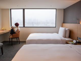 Royal Inn Taipei Linsen - Huashan 1914 Creative Park - 0