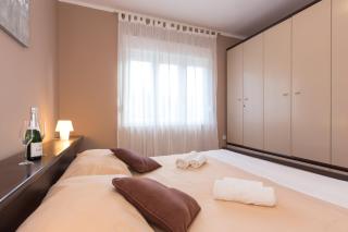 Apartments Come&Stay - 2