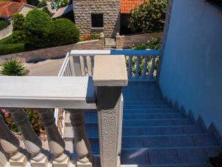 Apartments Vukovic - Postira - 3
