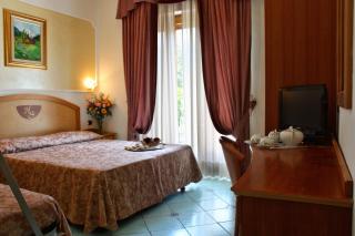 Hotel Savoia Sorrento - Sorrento - 1