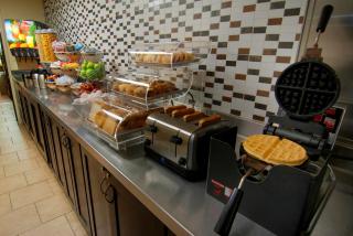 Best Western McCarran Inn - Las Vegas - 3