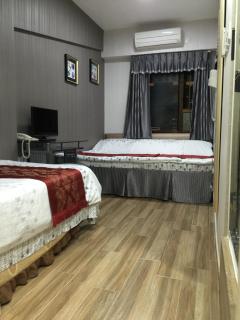 Hong Kong Tai San Guest House (Burlington Branch) - 1