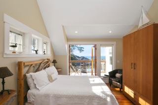 Black Rock Beach House - Ucluelet - 1
