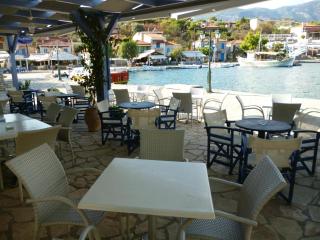 Boutique Hotel Iasmos - Trizonia - 2