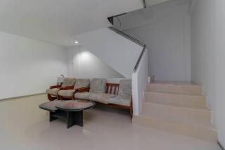 RedDoorz Plus near Kepri Mall - Batam Center - 7