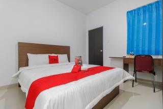 RedDoorz Plus near Kepri Mall - Batam Center - 0
