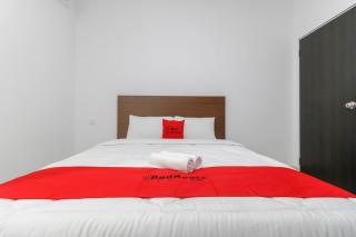 RedDoorz Plus near Kepri Mall - Batam Center - 1