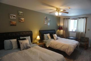 Shenstone Motor Inn and Restaurant - Wiarton - 1