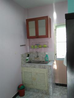 Bangtoa room with kitchen near Beach Lotus & MMA - 3