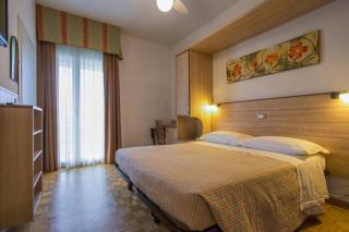 Hotel Donatello - Cesenatico - 9
