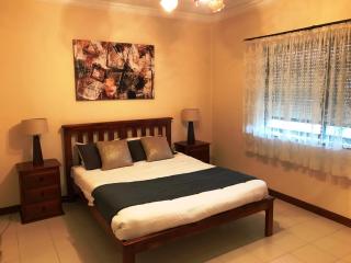 Adelaide's holiday home- Upper Level 2 - Modbury - 6
