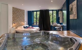 Hotel La Font Vineuse & Spa - Saint-Pierre-dʼArgençon - 2