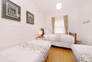 Poet's Cottage - Fireplace, Close to Treks - Wentworth Falls - 5