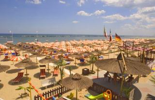 Hotel Flora - Bellaria-Igea Marina - 2