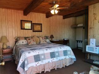 Bay Springs Country Inn & Marina - Centre - 5
