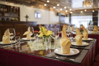 Golden Town Hotel - 1