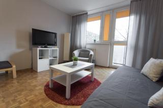 Nest Budget - nocleg dla firm - Toruń - 0