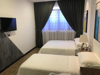 W boutique 10pax with family karaoke - Ipoh - 4