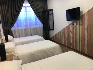 W boutique 10pax with family karaoke - Ipoh - 2