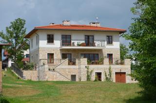 Winnica Avra - - 0