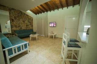MyroAndrou Beach Hotel Apartments - 5